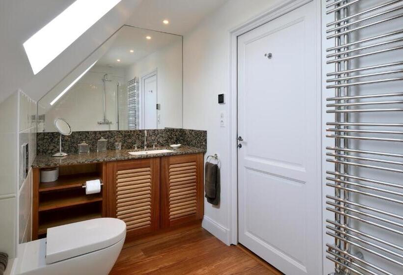 סוויטה משפחתית, Le Prieure D'orchaise