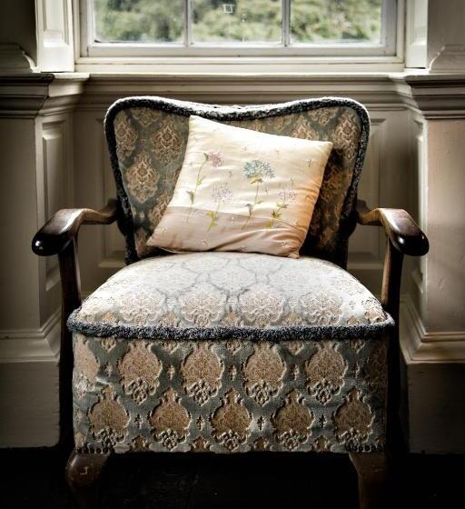 חדר סטנדרט, Roundwood House