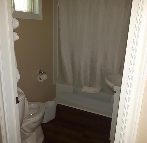 스탠다드 룸 더블 침대 2개, Fair Isle Motel