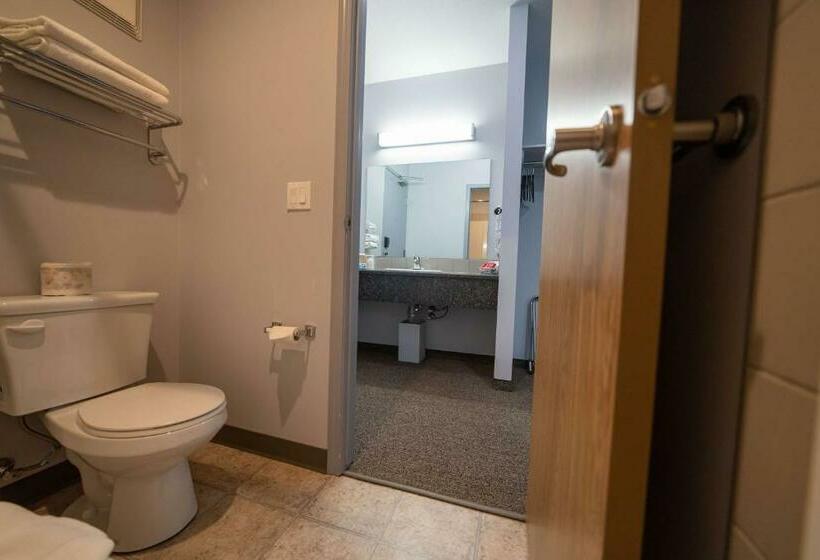 Номер Стандарт, Surestay Studio By Best Western Hardisty