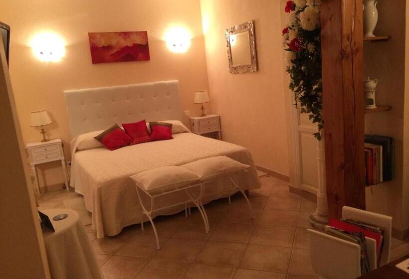 Standard room with outdoor bath, Les Sureaux