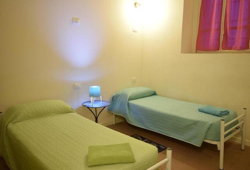 标准间, Ostello Castello Mina Della Scala