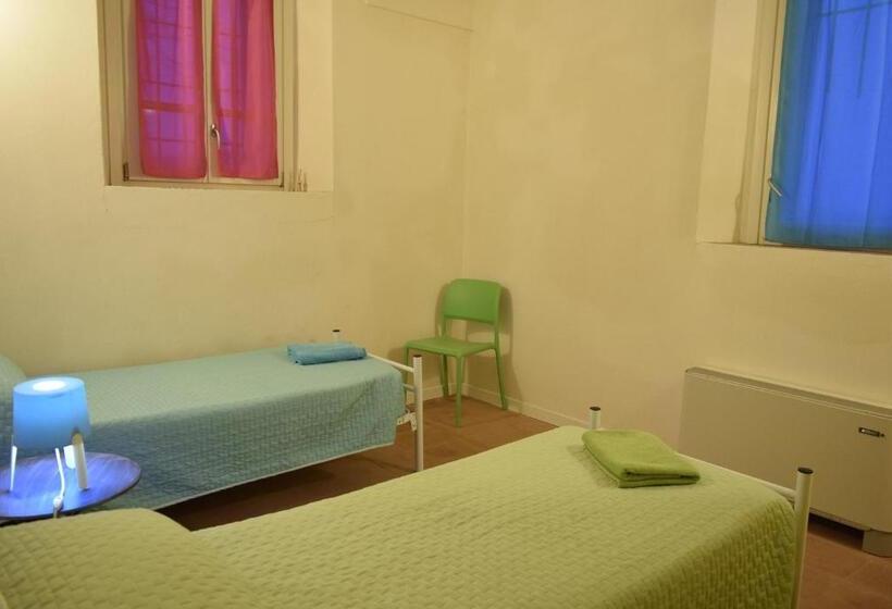 标准间, Ostello Castello Mina Della Scala