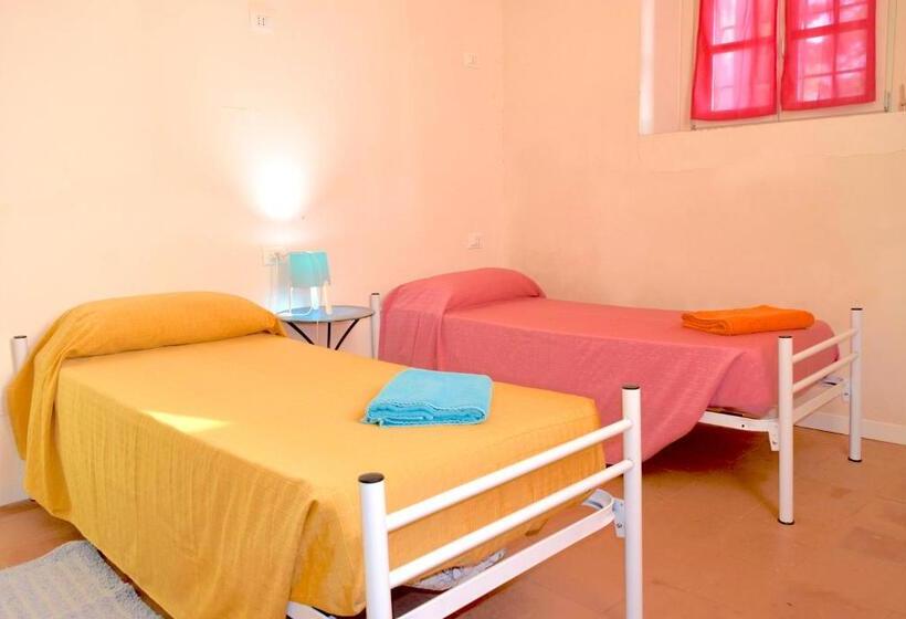 标准间, Ostello Castello Mina Della Scala