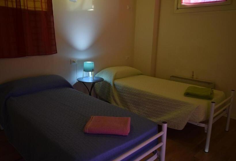 标准间, Ostello Castello Mina Della Scala