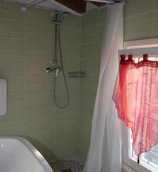 Standard room with outdoor bath, Ostello Castello Mina Della Scala