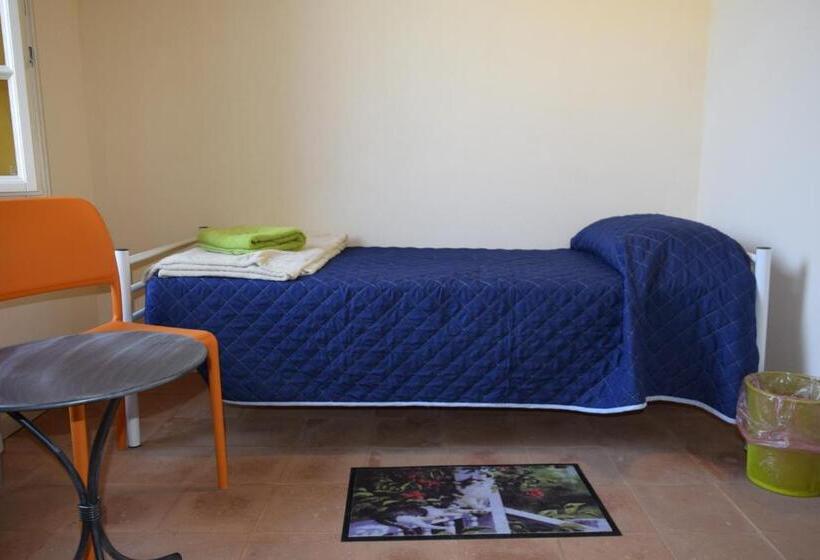 Standard room with outdoor bath, Ostello Castello Mina Della Scala