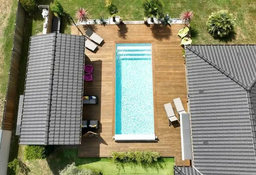 スタンダードルーム, Chambres D Hôtes Les Iris