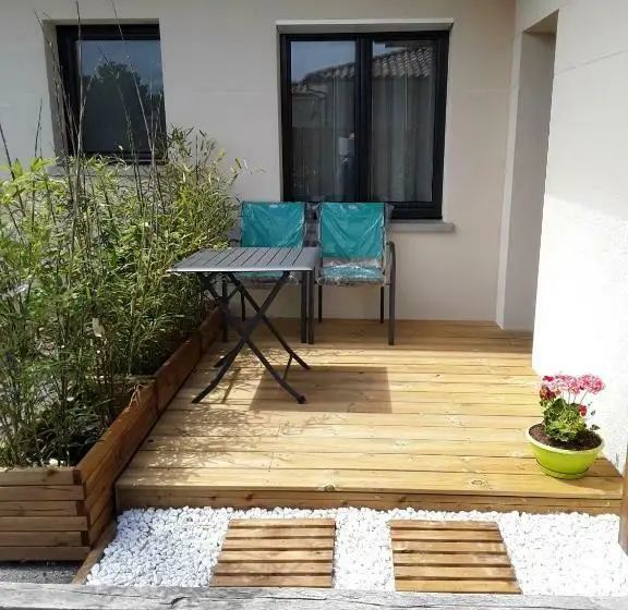 スタンダードルーム, Chambres D Hôtes Les Iris