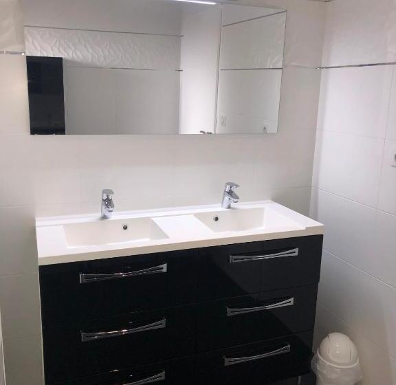 Номер Стандарт, Chambres D Hôtes Les Iris