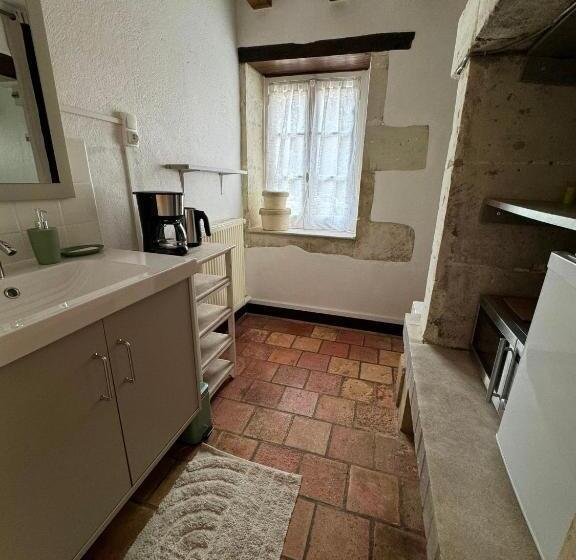 スタンダードスタジオ, Domaine Beauséjour