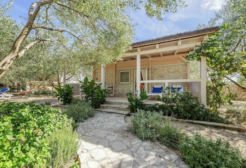 منزل غرفتين نوم, Olive Garden Camp Resort