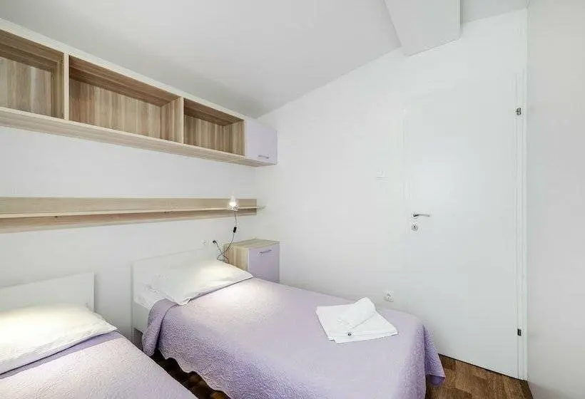 2ベッドルームハウス, Olive Garden Camp Resort