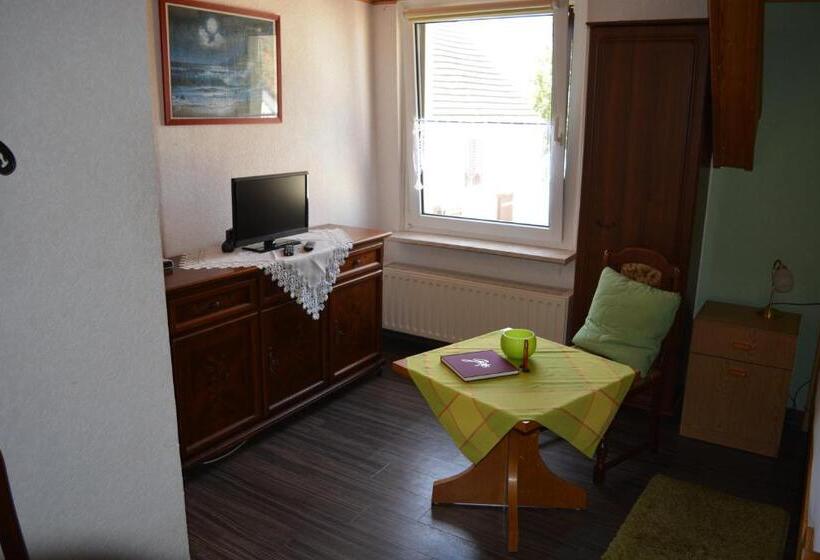 غرفة قياسية, Gaststätte Zum Fährmann