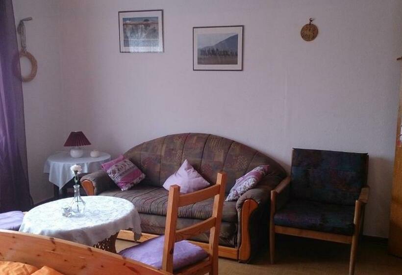 Номер Стандарт, Gästehaus Burgwald Trekking