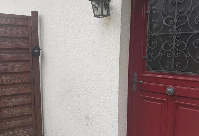 Дом 2 Спальни, La Grenouillere