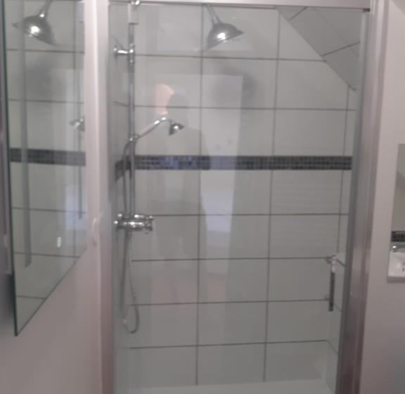 Дом 2 Спальни, La Grenouillere