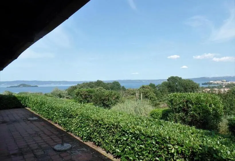 Basic-huone, Poggiolindo B&b