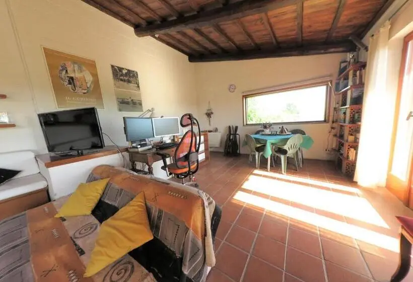 Basic-huone, Poggiolindo B&b