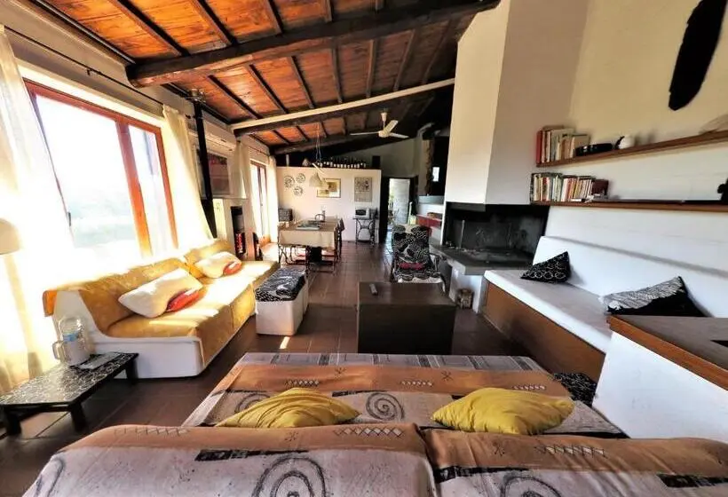 Basic-huone, Poggiolindo B&b