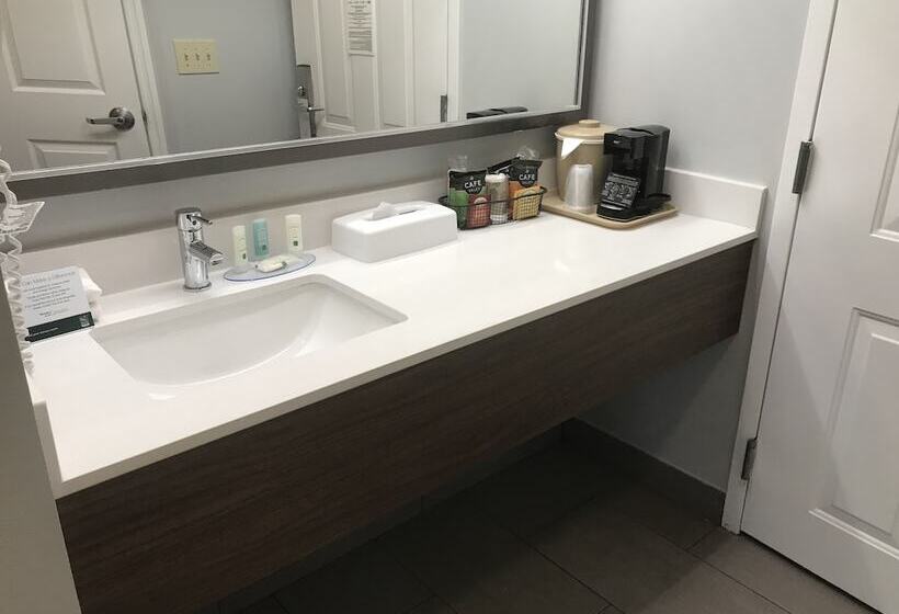 חדר סטנדרט שתי מיטות זוגיות, Quality Inn