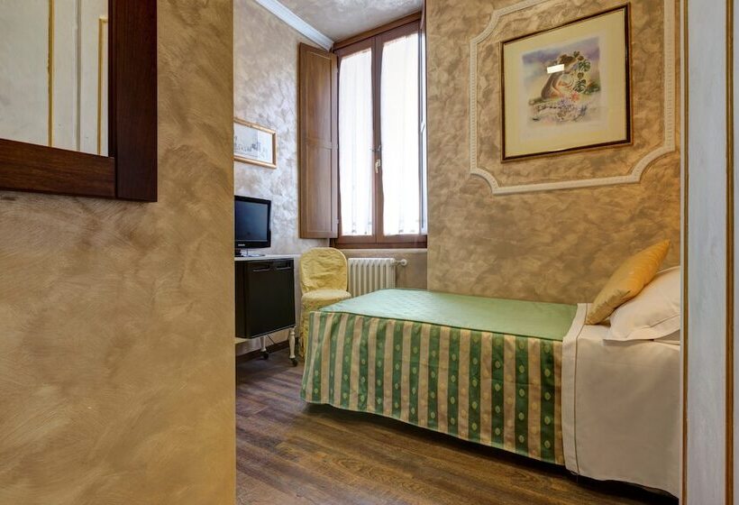 חדר סטנדרט יחיד, Residenza In Farnese