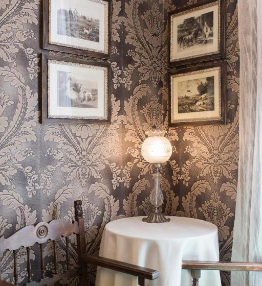 סוויטה, Residenza In Farnese