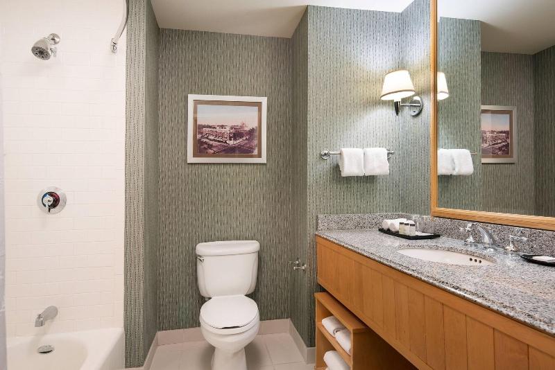 Стандартный Номер Кровать Кинг, Sheraton Grand Sacramento