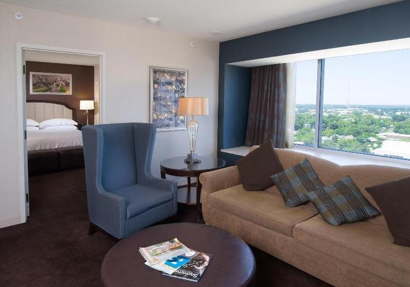 سوئیت کلاب, Sheraton Grand Sacramento