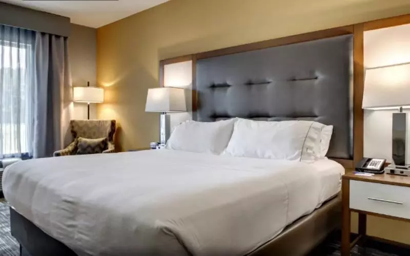 اتاق کلاب, Sheraton Grand Sacramento