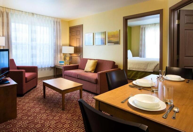 Люкс 2 Спальни, Sonesta Simply Suites Detroit Novi