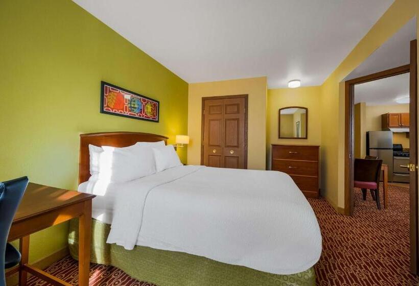 جناح سرير ملكى, Sonesta Simply Suites Detroit Novi