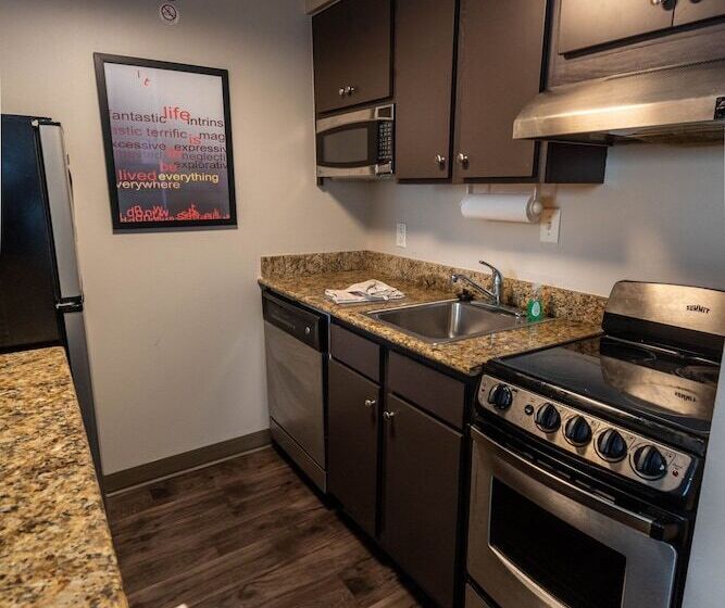 Люкс, Towneplace Suites Columbus Airport Gahanna