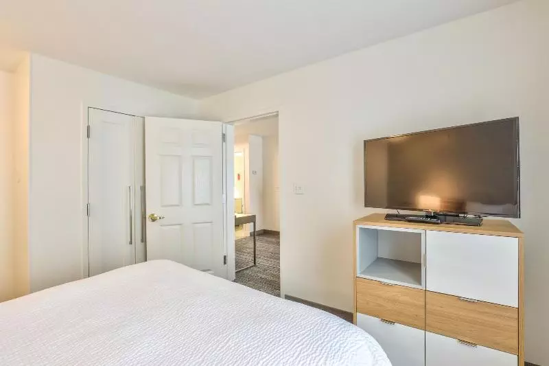 クイーンサイズベッドのスイートルーム, Towneplace Suites Tallahassee North/capital Circle