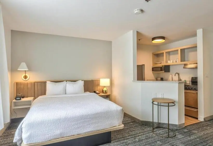 クイーンサイズベッドのスイートルーム, Towneplace Suites Tallahassee North/capital Circle