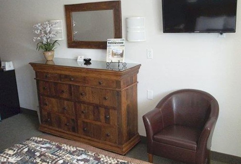 غرفه قياسيه سريرين مزدوجين, Travelodge By Wyndham Gardiner Yellowstone Park North Entr