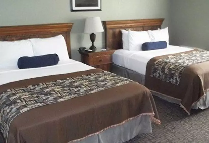 ２ダブルベッドのスタンダードルーム, Travelodge By Wyndham Gardiner Yellowstone Park North Entr