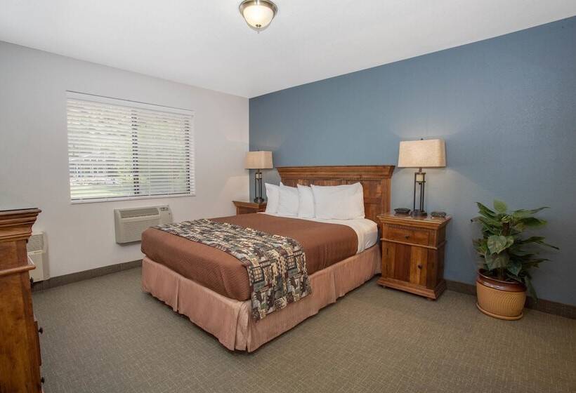 Номер Стандарт 2 Двуспальные Кровати, Travelodge By Wyndham Gardiner Yellowstone Park North Entr