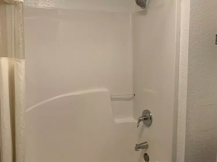 Standard-huone 2 Parivuodetta, Travelodge Suites By Wyndham Macclenny I 10