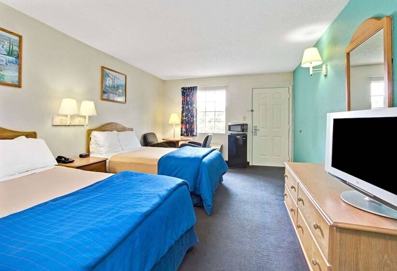 חדר סטנדרט שתי מיטות זוגיות, Travelodge Suites By Wyndham Macclenny I 10