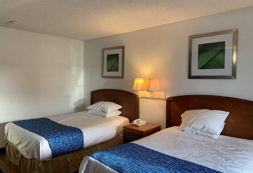 חדר סטנדרט שתי מיטות זוגיות, Travelodge Suites By Wyndham Macclenny I 10