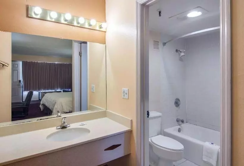 身障者適用スタンダードルーム, Motel 6 Macon, Ga