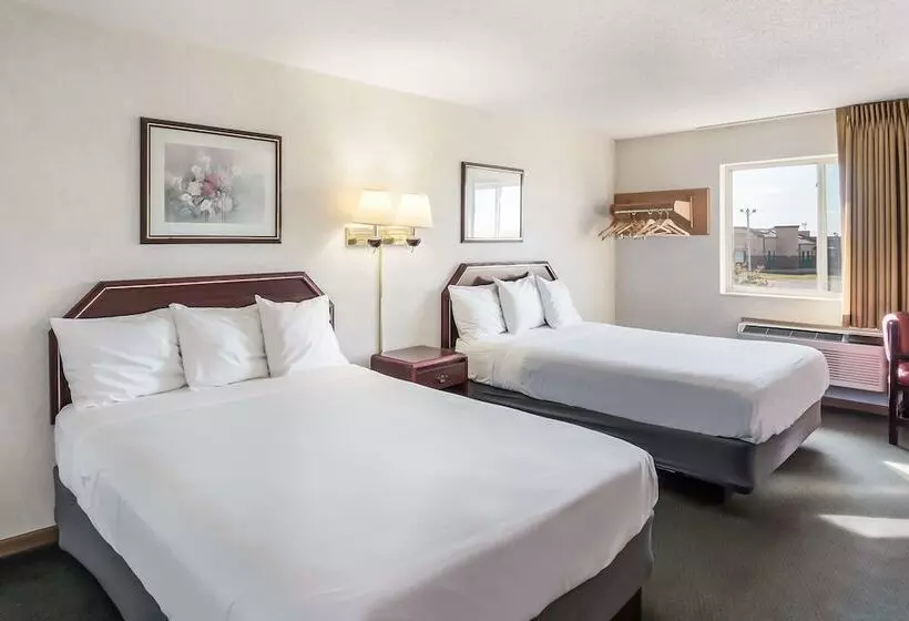 Standard-huone 2 Parivuodetta, Americas Best Value Inn Wenona