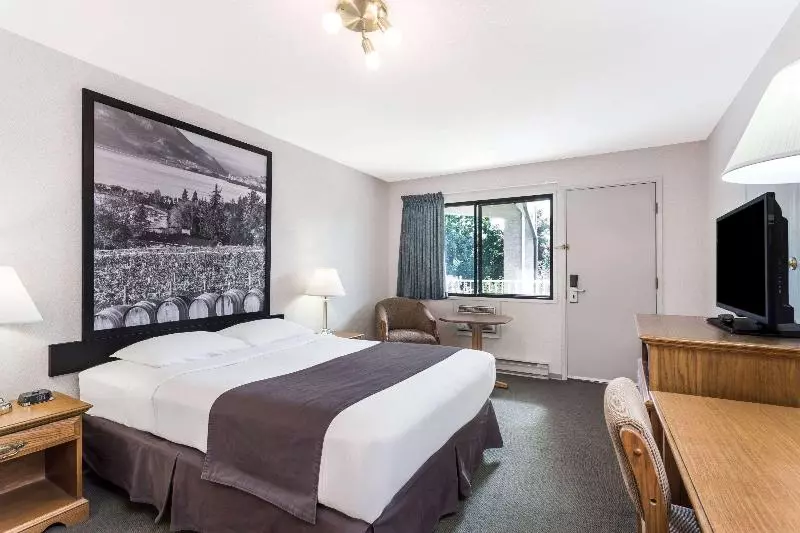 身障者適用スタンダードルーム, Quality Inn Calvert City  Paducah East