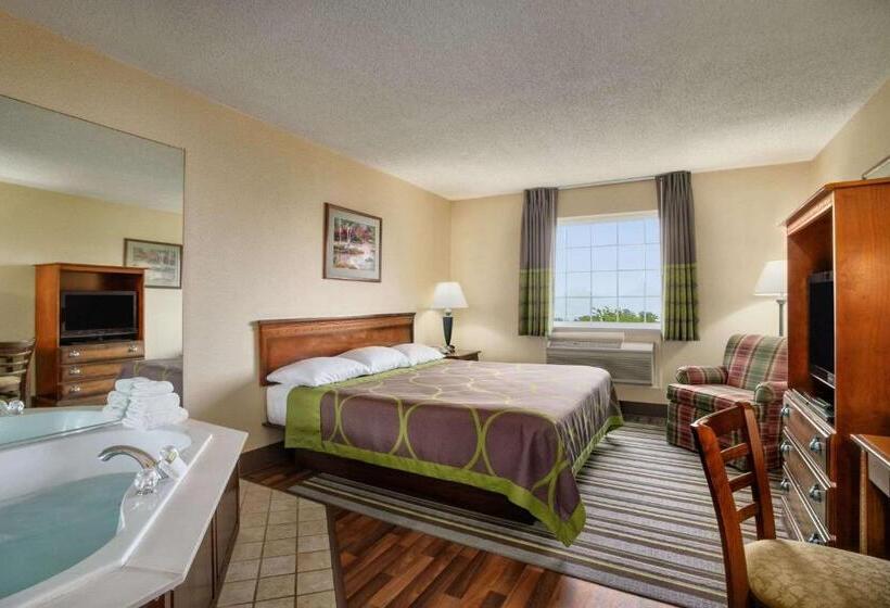 キングサイズベッドのデラックススイート, Super 8 By Wyndham Grayville