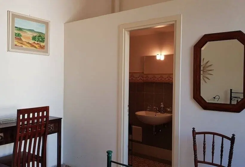 スタンダードルーム, B&b Le Due Corti