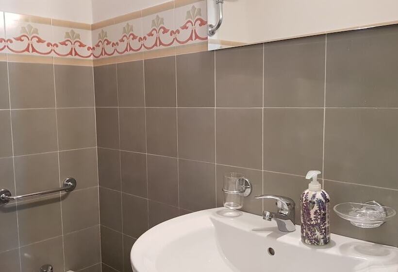 标准间, B&b Le Due Corti