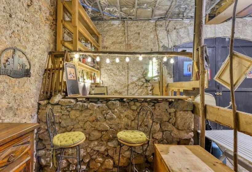 غرفة قياسية مطلّة علي الحديقة, La Calade