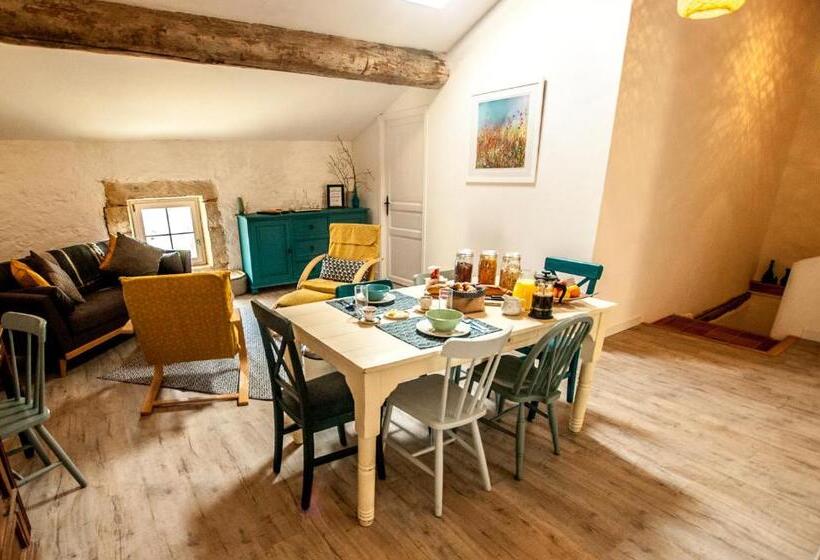 غرفة قياسية مطلّة علي الحديقة, La Calade