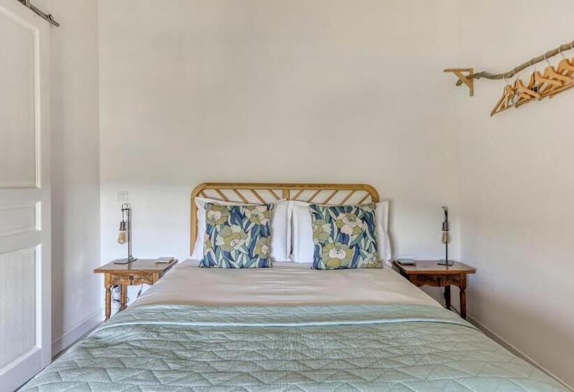 غرفة قياسية مطلّة علي الحديقة, La Calade